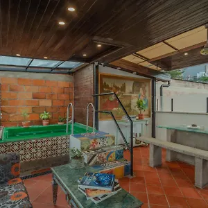 Casa Naranjos Medellin